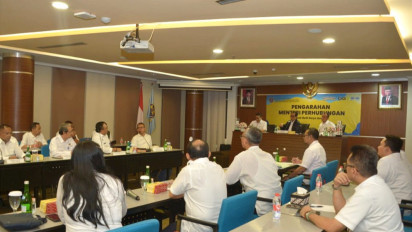 Jelang Arus Mudik, Menhub Cek Kesiapan Sarana dan Prasarana Transportasi di Jawa Timur