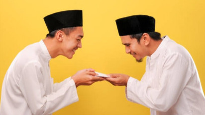 Orang yang Sering Lakukan Amalan Ini Mustahil Miskin dan Pasti Jadi Kaya Kata Ustaz Khalid Basalamah