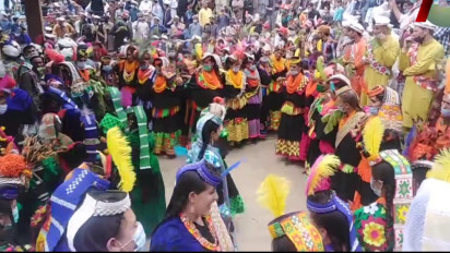 Kenalan Dengan Suku Kalash di Pakistan, Punya Tradisi Unik yang Memperbolehkan Perempuan Untuk Lakukan Hal ini