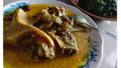 Pecel Bebek Santan Seratus Cabai Menu Spesial Berbuka Puasa