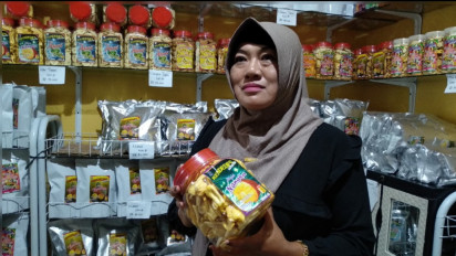 Jelang Lebaran, Keripik Apel Batu Diburu Masyarakat untuk Oleh-oleh maupun Suguhan Tamu