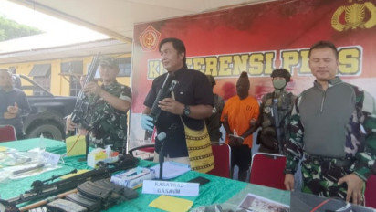 Tim Gabungan Ops Damai Cartenz Tangkap 1 Anggota KKB Bersama Senjata Api dan Ratusan Amunisi