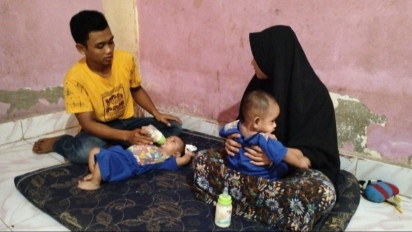 Tidak Punya Biaya, Bayi Tanpa Lubang Anus, Kelamin Bercabang Tiga, Butuh Uluran Tangan