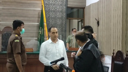 Sidang Lanjutan Ferry Irawan, Ahli Psikologi Beberkan Kondisi Venna Melinda Pasca KDRT