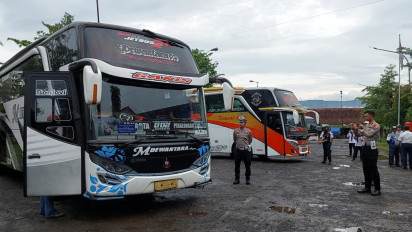 Jelang Arus Mudik, Dishub Ramcek Bus dan Cek Kesehatan di Terminal Kajen Kab. Pekalongan