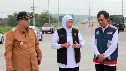 Tinjau Tol Paspro Gending Probolinggo, Gubernur Jatim : Solusi Kemacetan Melonjaknya Pemudik
