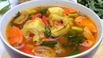 Pindang Ayam Kampung Menu Berbuka Puasa Khas Musi Banyuasin di Bulan Ramadhan