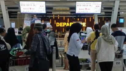 Warga Pilih Mudik Lebih Awal Hindari Tiket Mahal di Bandara Intenasional Sultan Hasanuddin