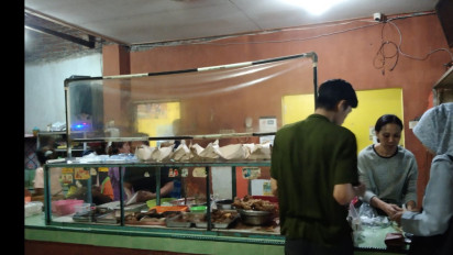 Lezatnya Nasi Tempong, Kuliner Legendaris Banyuwangi yang Diburu untuk Berbuka
