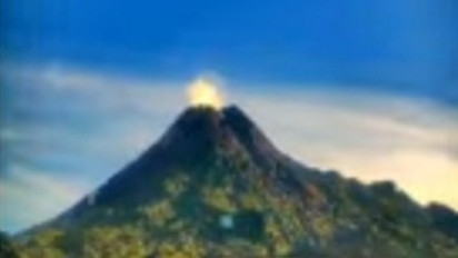 Gunung Merapi Kembali Luncurkan 13 Kali Guguran Lava Pijar Sejauh 1,7 Kilometer ke Arah Kali Bebeng
