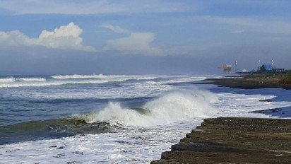 Ada Siklon Tropis Ilsa, BMKG Imbau Waspada Gelombang Tinggi di Laut Selatan Jabar-DIY