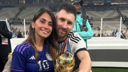 5 Pemain Sepak Bola yang Setia dengan Pasangannya, Ronaldo Tidak Termasuk