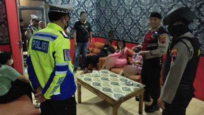 Razia Tempat Hiburan, Polres Kudus Amankan 7 Pemandu Karaoke
