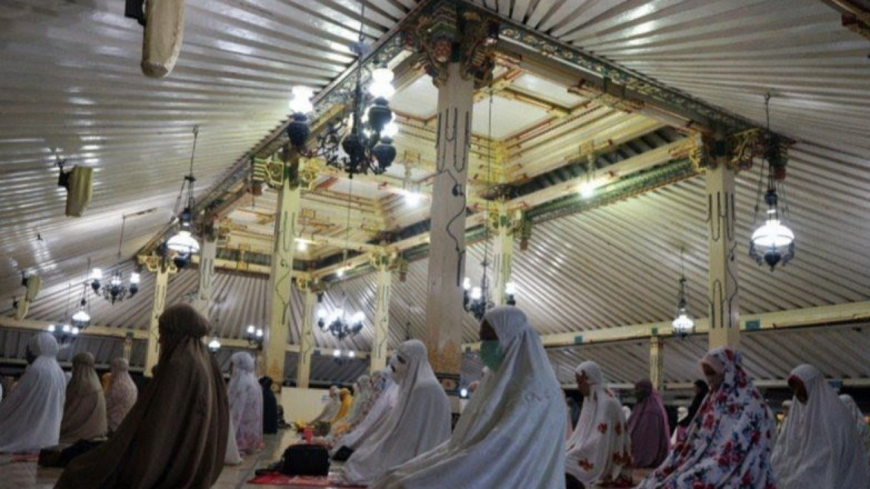 Ada 970 Lokasi Salat Idul Fitri 1444 Hijriah di DIY, Ternyata Ini Lokasi yang Paling Banyak Jamaahnya
            - galeri foto