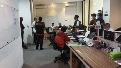 Penyidik Kejati Geledah Kantor PT Semen Baturaja, Sita Empat Kontainer Plastik