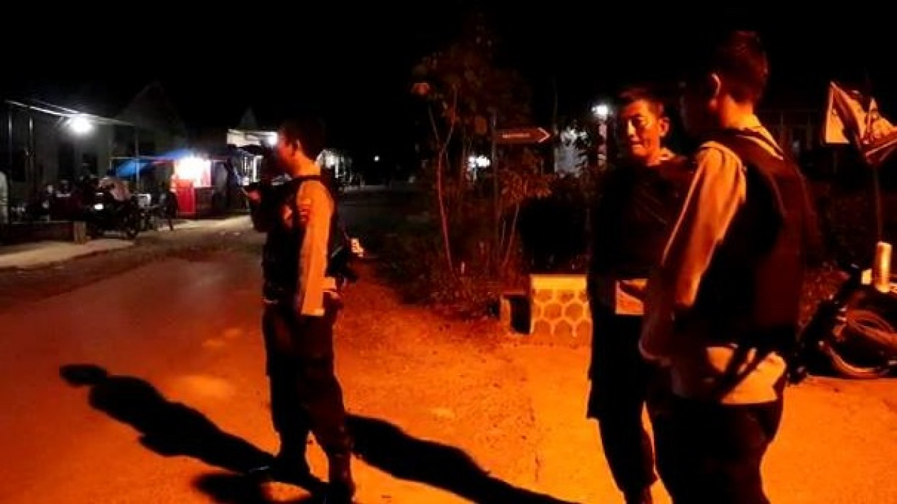 Kronologi Penangkapan Enam Terduga Teroris Jaringan Jamaah Islamiah di Lampung oleh Densus 88
            - galeri foto