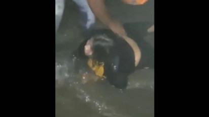 Viral Wanita Pemandu Karaoke Ditelanjangi dan Diceburkan ke Laut, Bupati: Harusnya ke Ninik Mamak Dulu