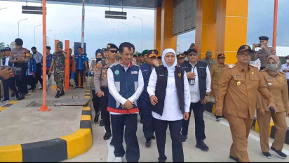Tol Paspro Gending-Leces Dibuka untuk Pemudik, Gubernur Khofifah : Tarif Nol Rupiah bagi Pemilik Akses Kartu Tol