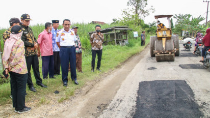 Jelang Arus Mudik, Pembangunan Ruas Jalan Utara, Tengah, Selatan Lamongan Dikebut