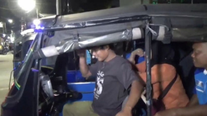 Kisah Pasutri Nekat Mudik Berempat Pakai Bajaj, Lumayan Bisa Hemat Ongkos!