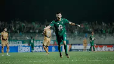 Sho Yamamoto selebrasi usai mencetak gol ke gawang Dewa United.