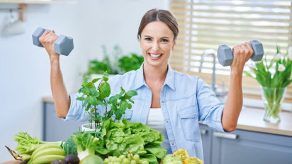 Ramalan ZODIAK Besok Senin, 17 April 2023 Kesehatan untuk Taurus, Aries, Cancer, Gemini Ini Saat yang Tepat untuk...