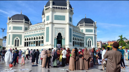 Lebaran Akan Tiba, Ustaz Adi Hidayat Anjurkan Panitia Penyelenggara Shalat Idul Fitri Lakukan Ini