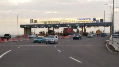 12 Gardu di Gerbang Tol Cileunyi Dioperasikan untuk Arus Mudik 2023