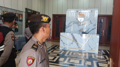 Buntut Kasus Suap "Smart City", KPK Geledah Ruang Kerja Wali Kota Bandung