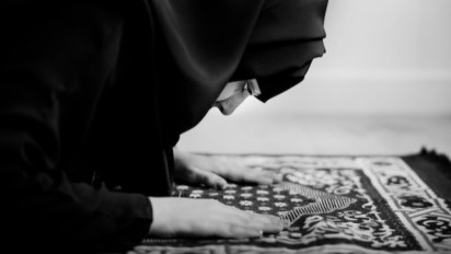 Bolehkah Salat Idul Fitri Sendirian di Rumah? Begini Penjelasan Buya Yahya