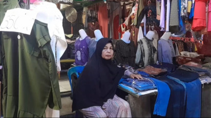 Jual Beli Online Marak, Omzet Pedagang Pakaian di Pasar Saka Selabung Anjlok