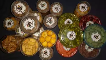 lebaran, kue kering laris manis diburu pembeli