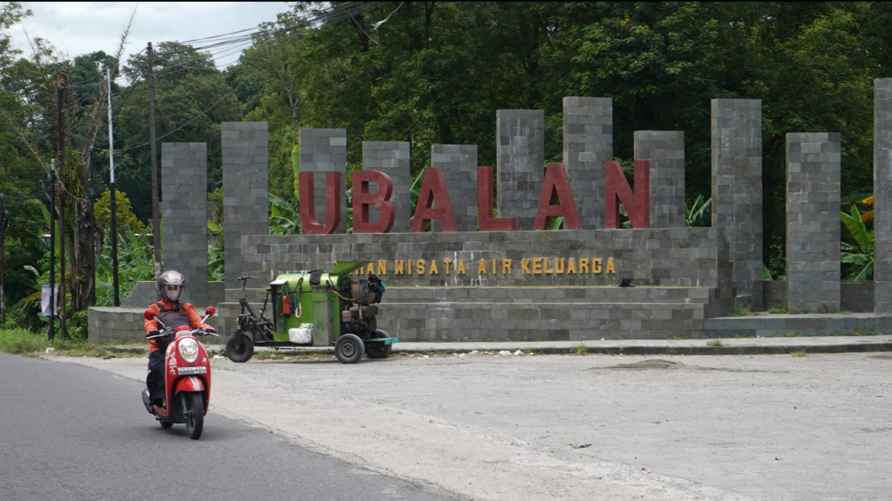 Bupati Kediri Mas Dhito Optimalkan Sektor Pariwisata
            - galeri foto