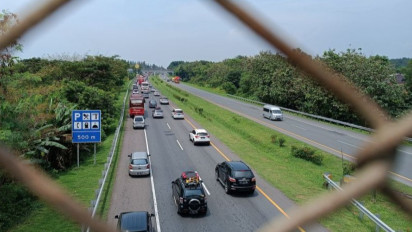 Polisi Berlakukan Sistem Buka Tutup "Rest Area" KM 207 Cirebon