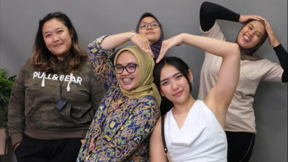 7 Foto Terbaru Atlet Voli Cantik Yolla Yuliana, dari Momen Berenang sampai ‘Bukber’ dengan ‘Bestie’ di Bandung