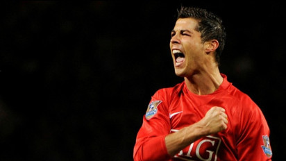 Cerita Ronaldo yang Menukar Mobil Porsche dengan Nomor Telepon Personil Pussycat Dolls