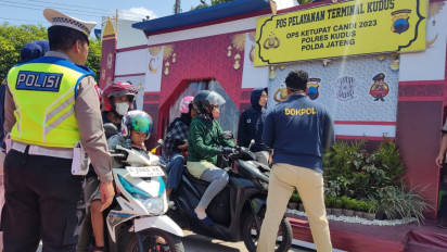 Polres Kudus Siagakan Pos Kesehatan Drive Thru bagi Pemudik di Jalur Pantura