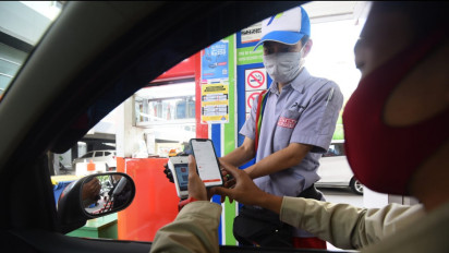 Pertamina Imbau Bayar BBM Secara Nontunai Untuk Urai Antrian di SPBU