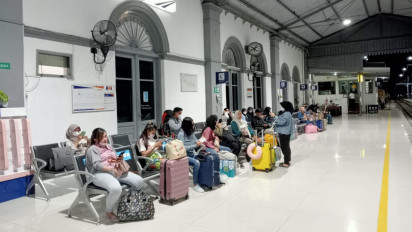 Puluhan Penumpang Gagal Naik Kereta Api, Ini Penyebabnya