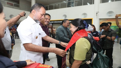 Wakil Gubernur Sumut Bersama BP2MI Sambut Kepulangan PMI, Ijeck Langsung Katakan Ini!