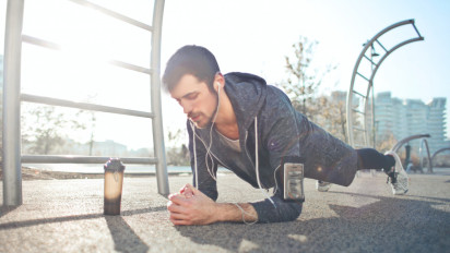 Anti Lebar-an Saat Lebaran, Ini 5 Manfaat Commando Plank, dari Jaga Kekuatan Tubuh hingga Ratakan Perut Gelambir