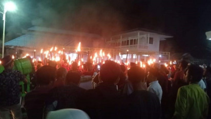 Pawai Obor BKM Masjid Menuai Perhatian Ribuan Umat Muslim Dalam Meriahkan Malam Takbiran di Pematangsiantar