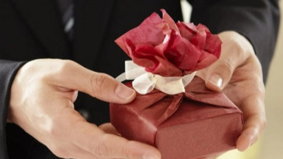 Pengamat Budaya: Tradisi Berkirim Parsel Sudah Ada Sejak Lama