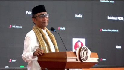 Gelar Salat Idul Fitri di Ponpes Nurul Jadid Paiton Probolinggo, Mahfud MD: Negara Indonesia, Negara Demokrasi