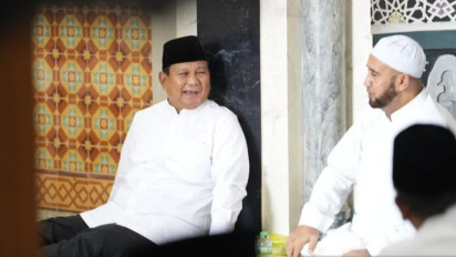 Prabowo Temui Habib Syech di Solo, Ini Pesan Sang Habib