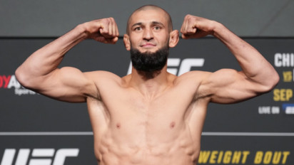 Kisah Petarung UFC Khamzat Chimaev yang Sangar di Atas Ring Menangis Mendengar Permintaan Anak Yatim ini, Ternyata...