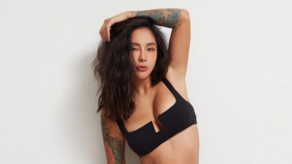 Heboh Video Syur Artis 'Hot' Ini Beredar, Diduga Bersama Mantan Pacarnya saat Mabuk