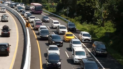 Ada Laka di Tol Semarang, Arus Balik Macet 10 Kilometer hingga Ungaran