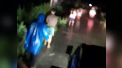 Hujan Lebat, Warga Mentawai Lakukan Evakuasi Mandiri ke Perbukitan Usai Diguncang Gempa