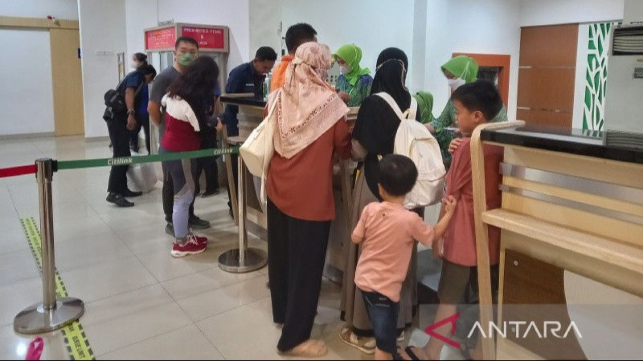 AP II : Tiket Pesawat Bengkulu-Jakarta hingga 2 Mei 2023 Habis Terjual
            - galeri foto